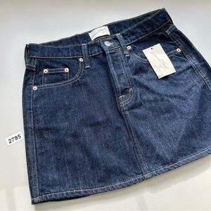 Universal Thread Denim Skirt Dark Wash Blue  Size 2 New